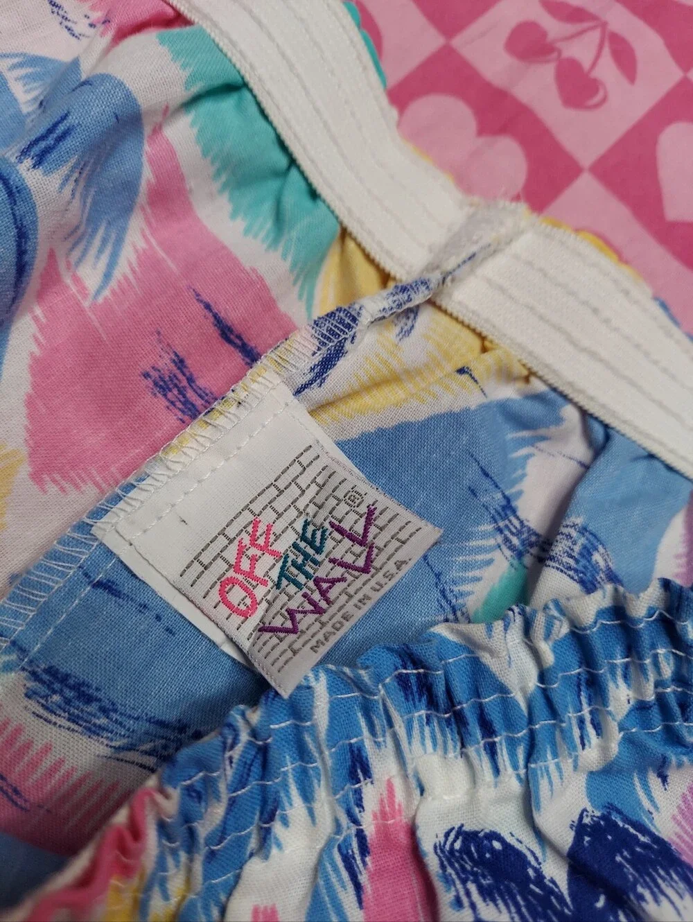Vintage Off The Wall Beach Theme Palm Tree Shorts